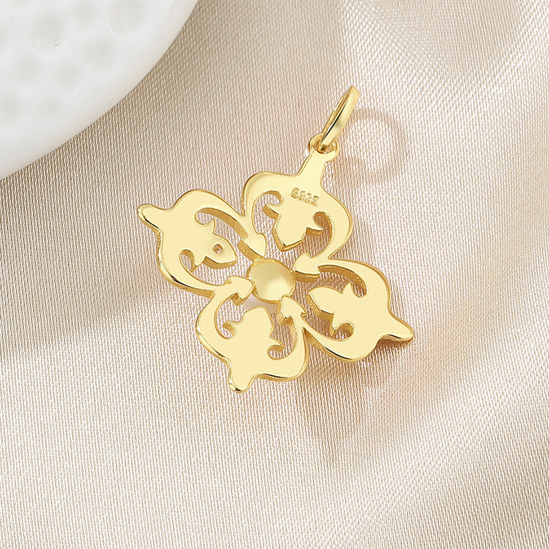 Freshwater Pearl Clover Pendant Only PN1020