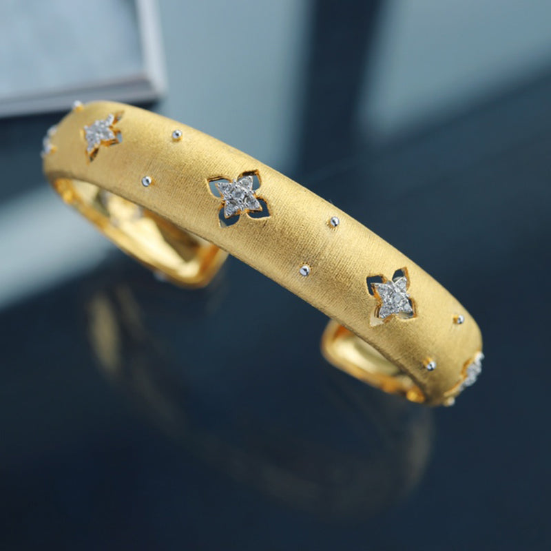 Silky Element Clovers Bracelet 6037