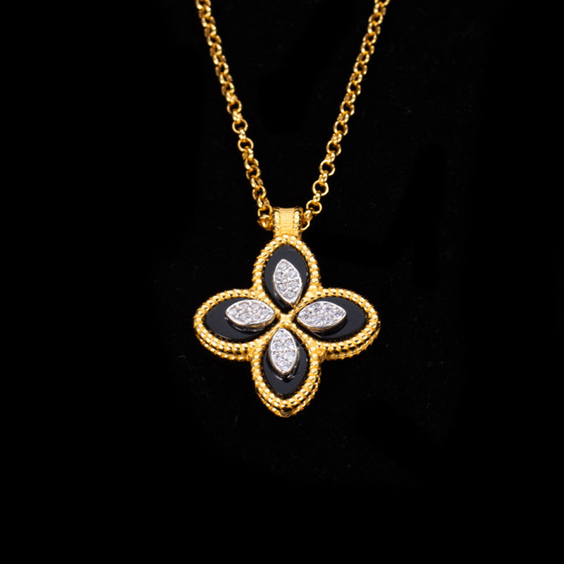 Shell Clover Necklace 6167