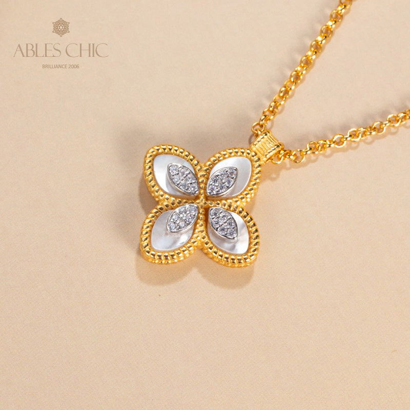 Shell Clover Necklace 6167
