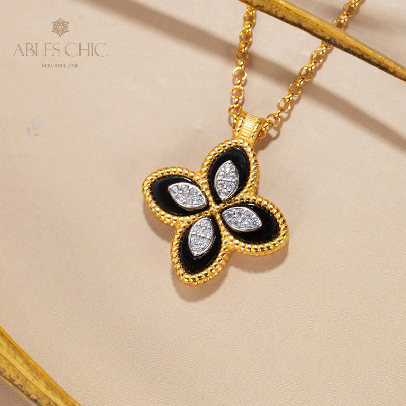 Shell Clover Necklace 6167
