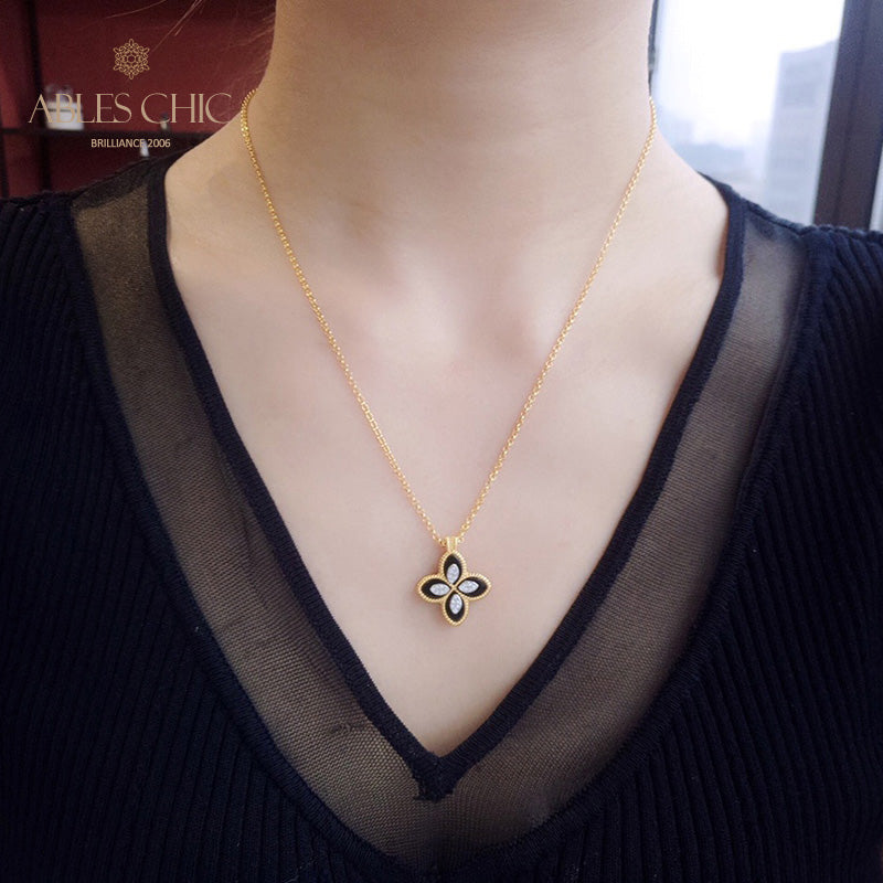 Shell Clover Necklace 6167