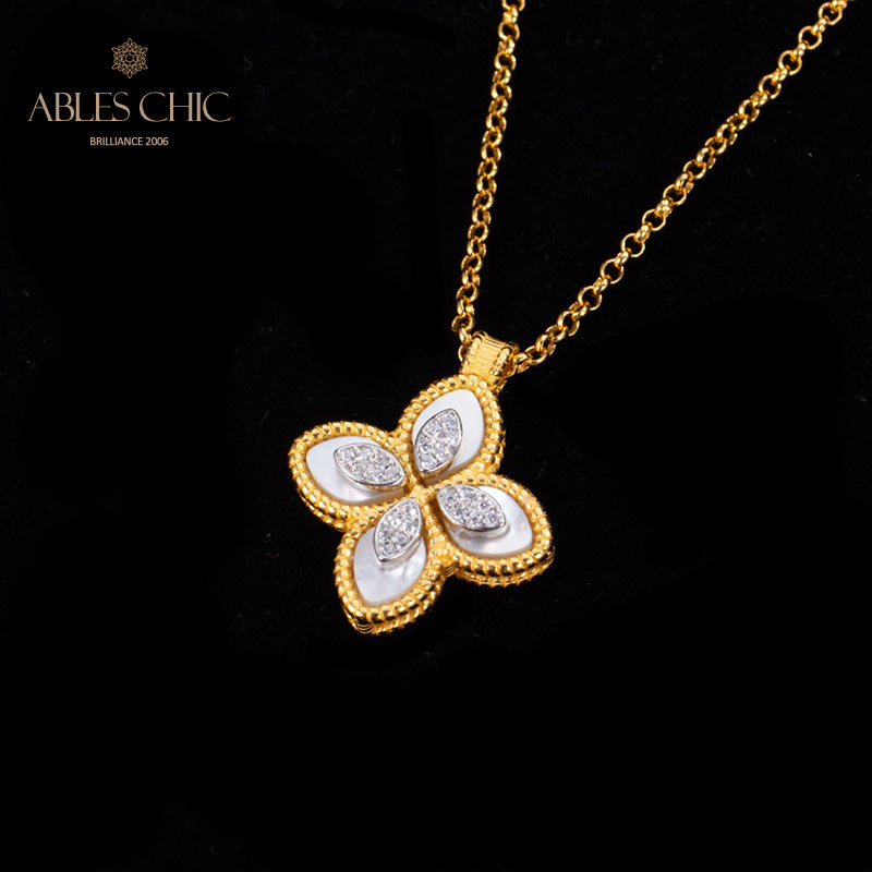 Shell Clover Necklace 6167