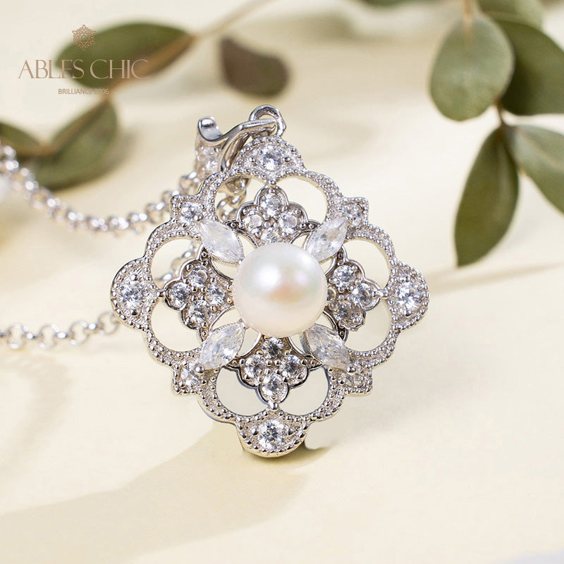Akoya Pearl Clover Necklace 6186