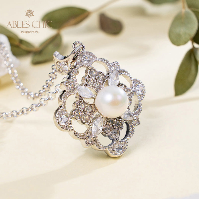 Akoya Pearl Clover Necklace 6186