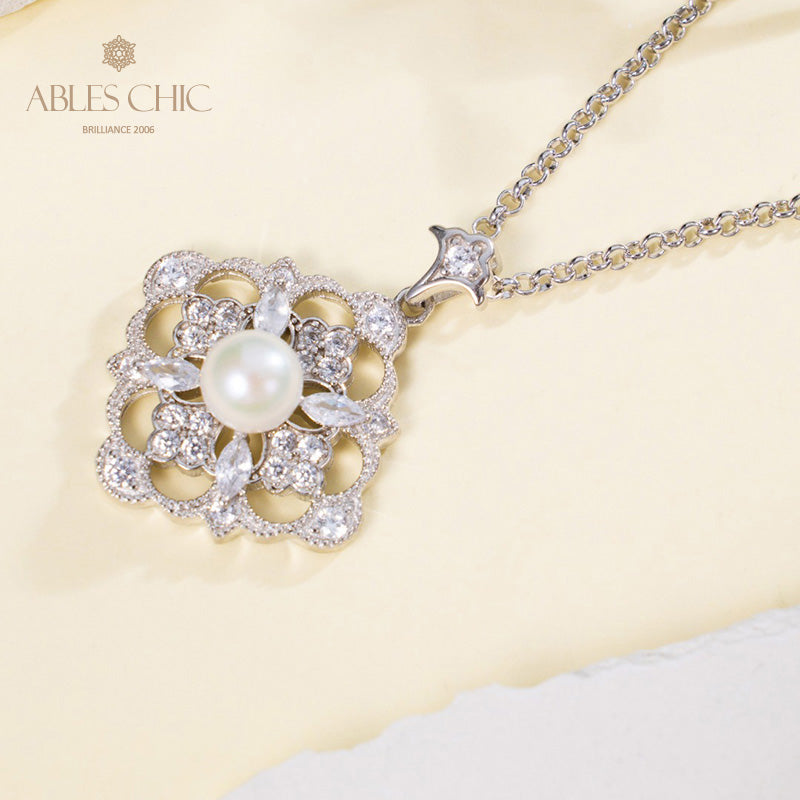 Akoya Pearl Clover Necklace 6186