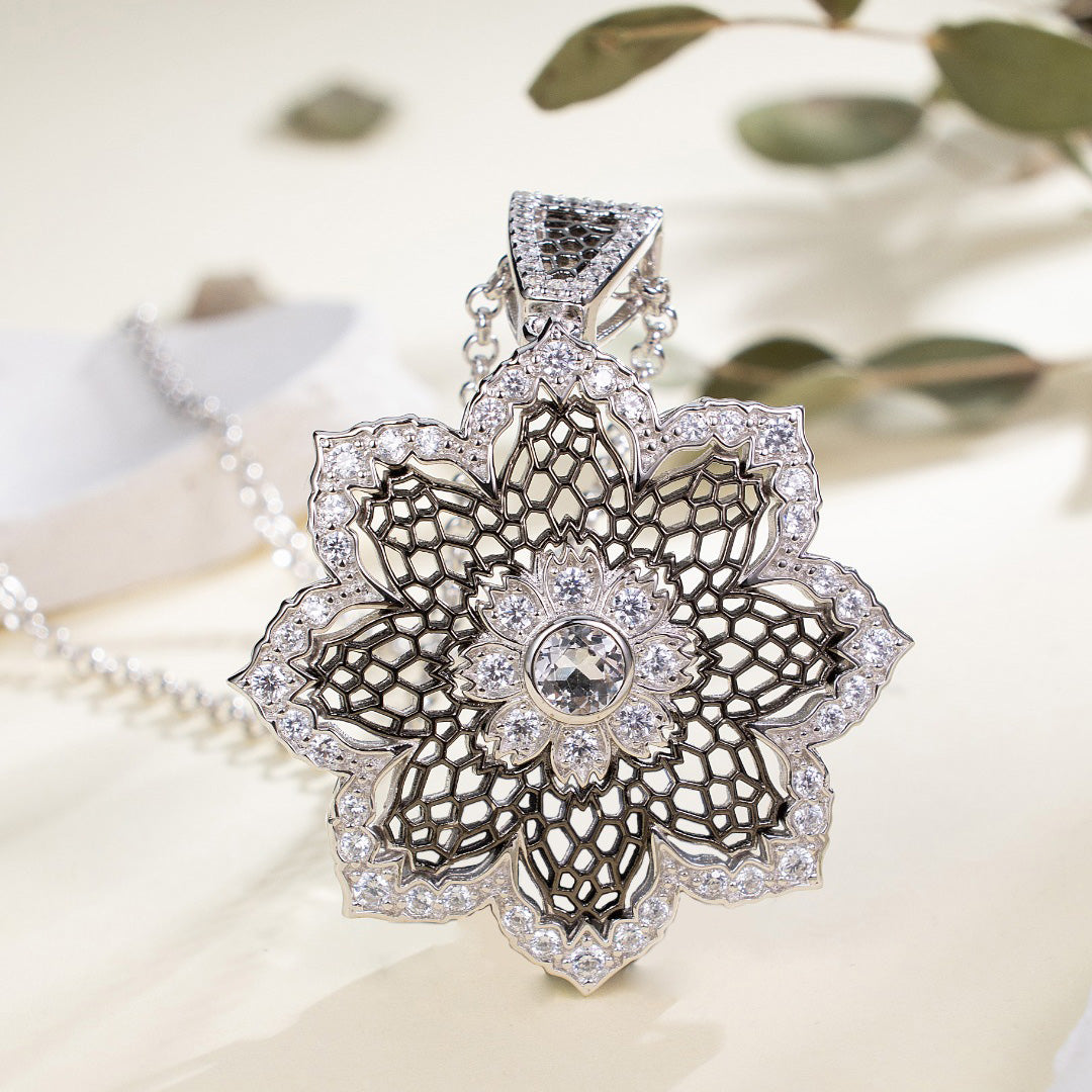 Airy Flower Necklace 6190