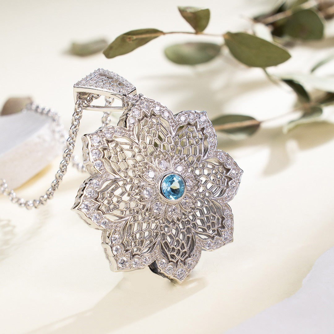 Airy Flower Necklace 6190