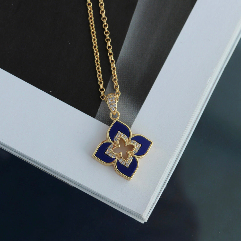 Blue Clover Starry Necklace 6204