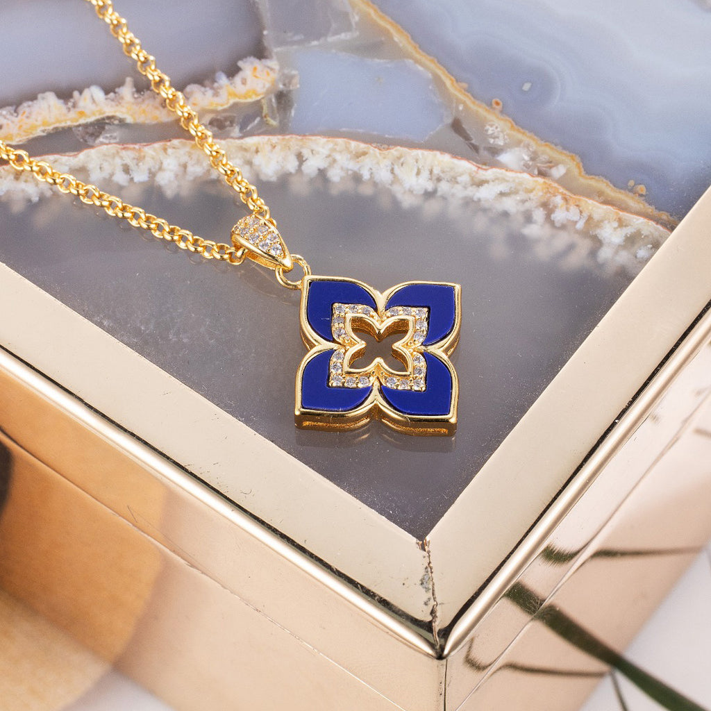 Blue Clover Starry Necklace 6204