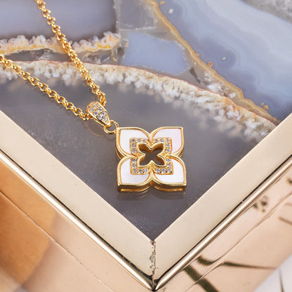 Mother of Pearl Clover Necklace 6227