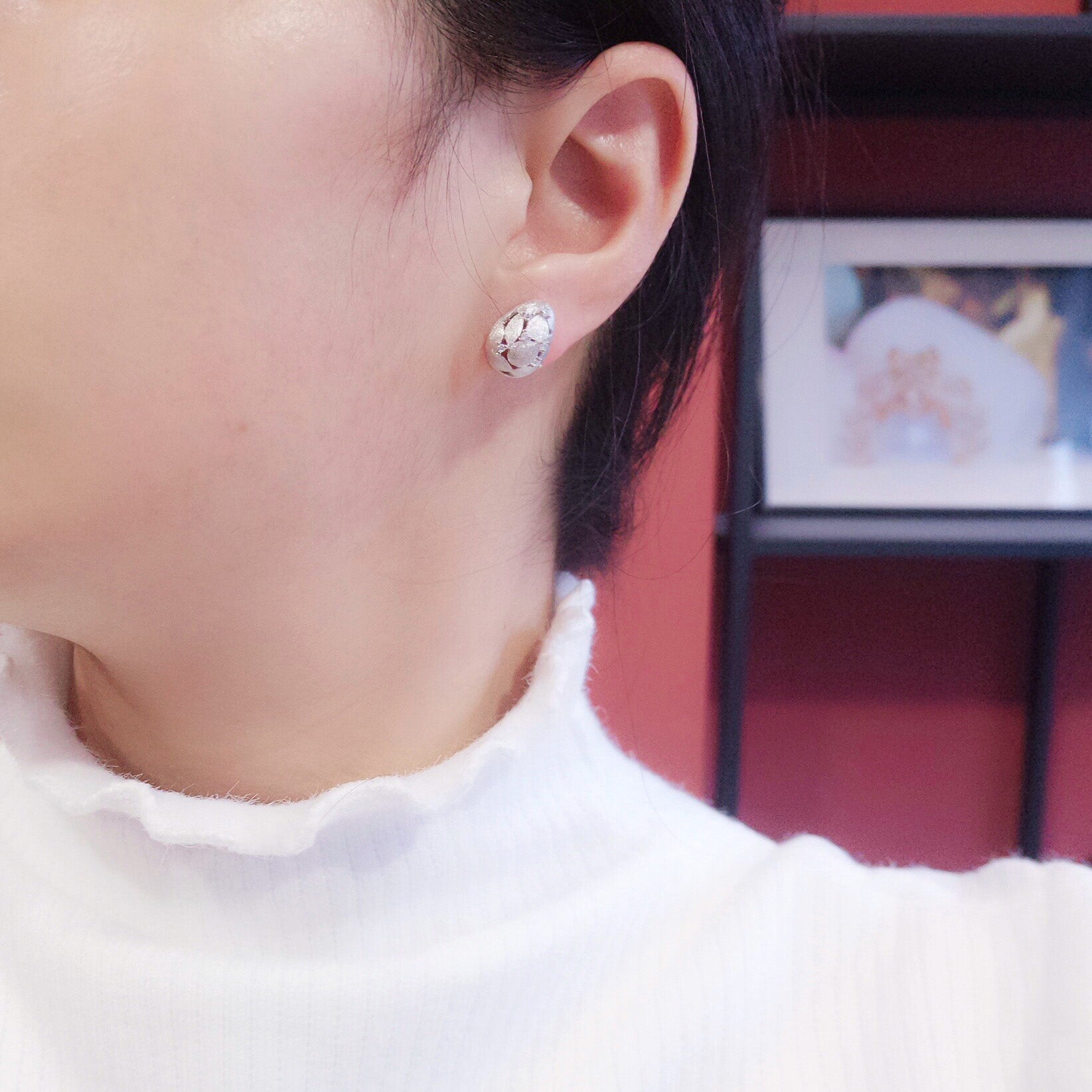 Brushed Egg Earrings 6238