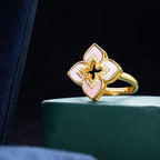 Iconic Shell Clover Ring 6203