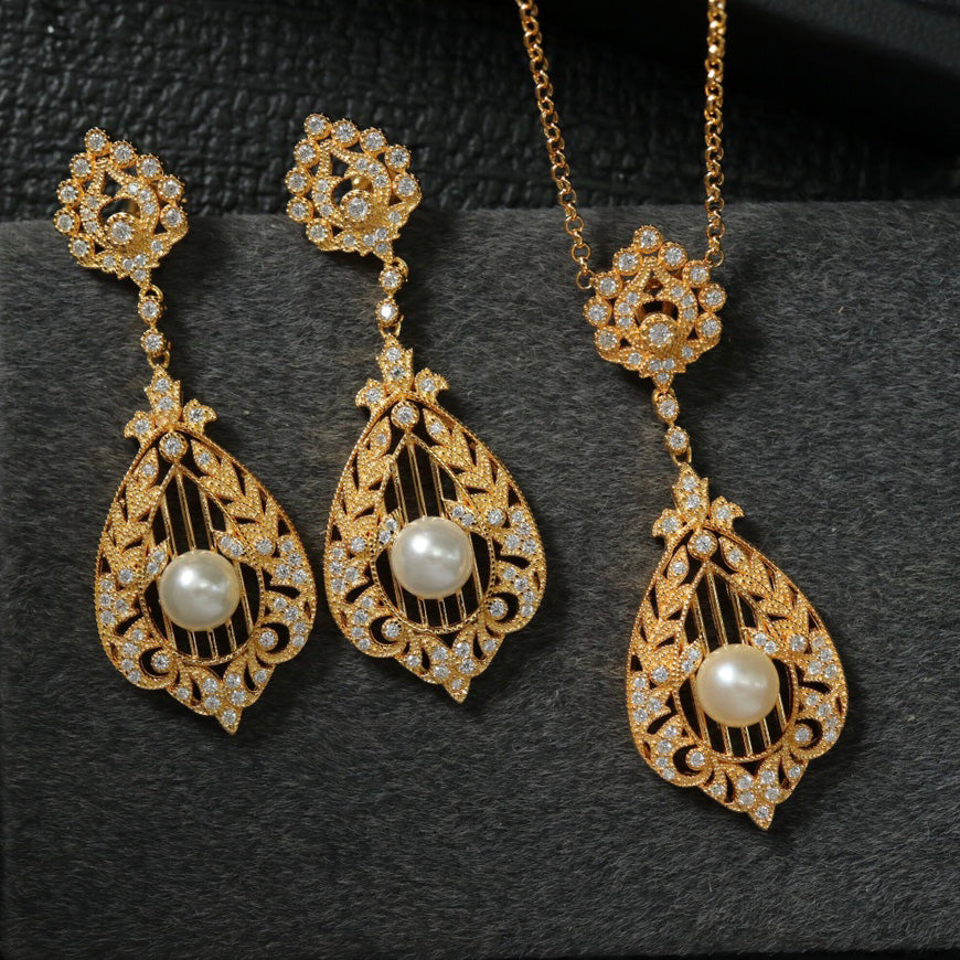 Floral Filigree Pearl Earrings 6367