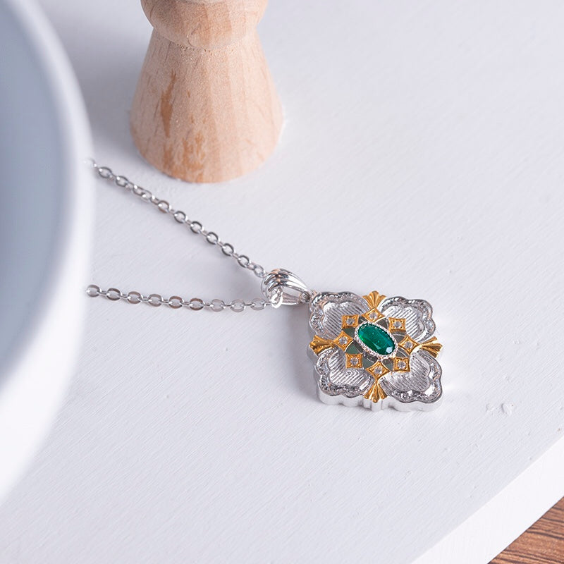 Fretwork Clover Gemstone Necklace 6475