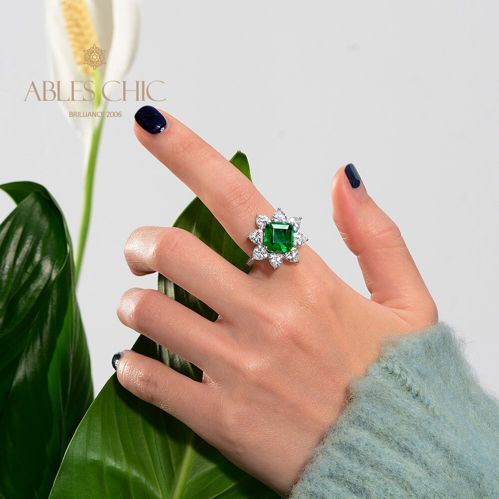 Lab Emerald Flower Ring R0883