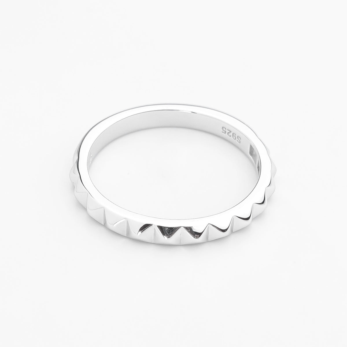 Rebel Edge Studs Ring