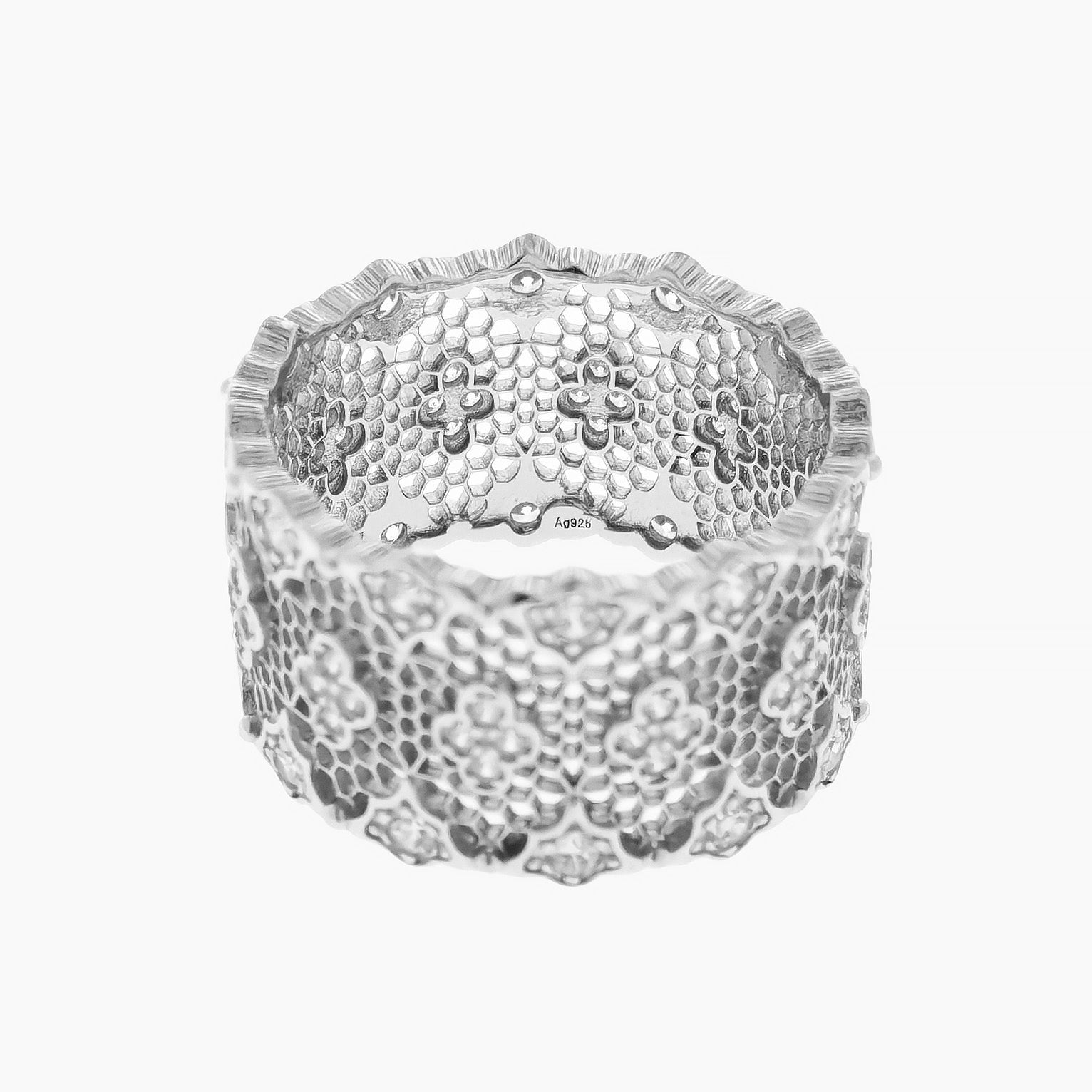 Floral Clusters Mesh Ring