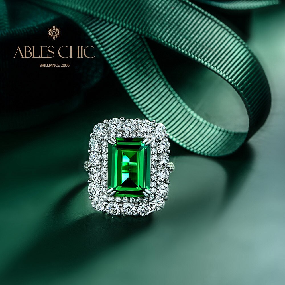 Emerald Floral Ring R1160