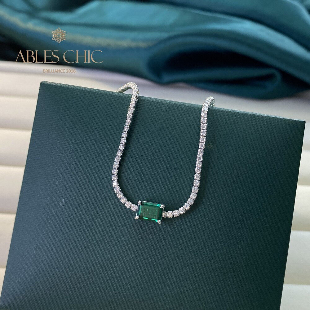 Lab Emerald Solitaire Bling Bracelet B0826