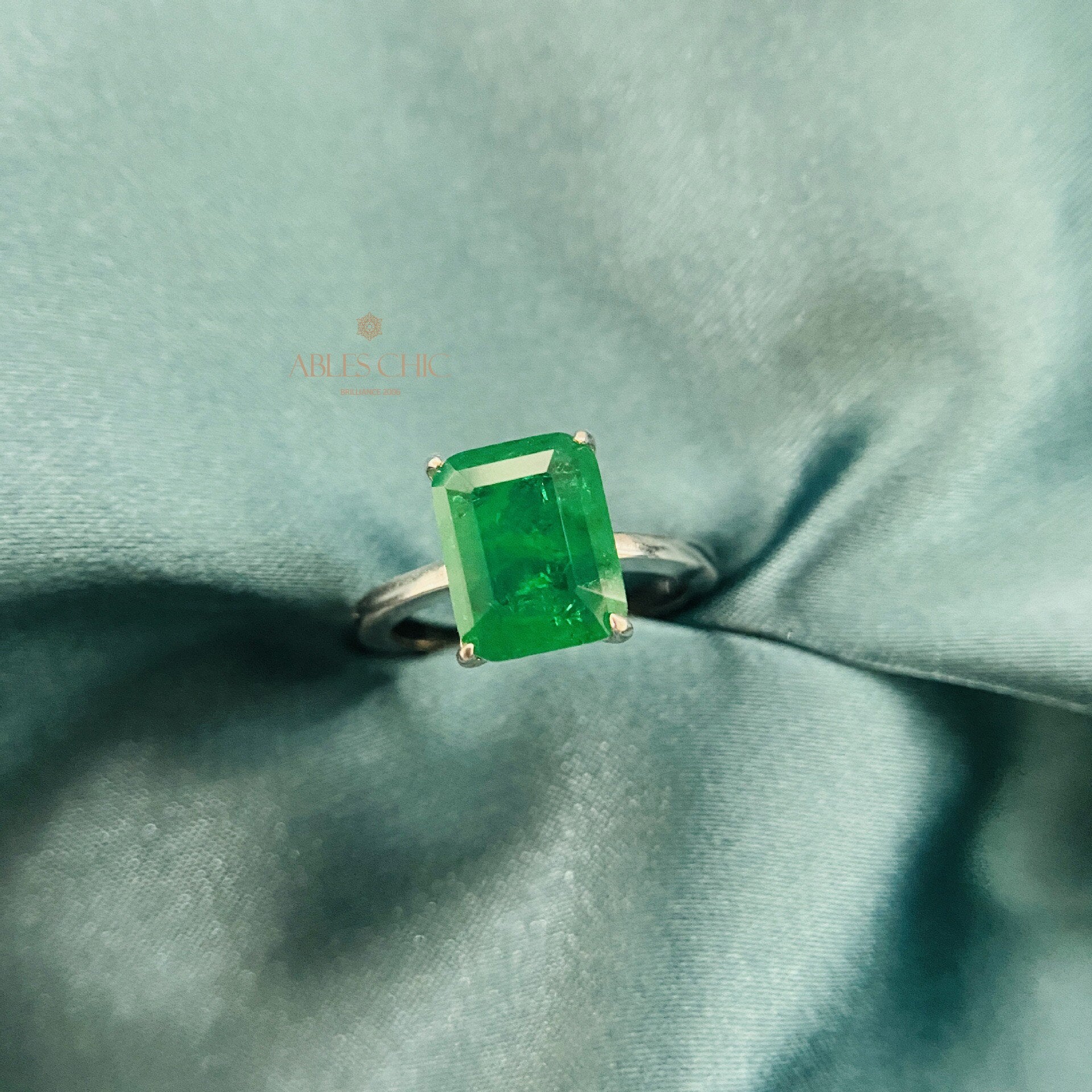 Emerald Bridal Ring R0881