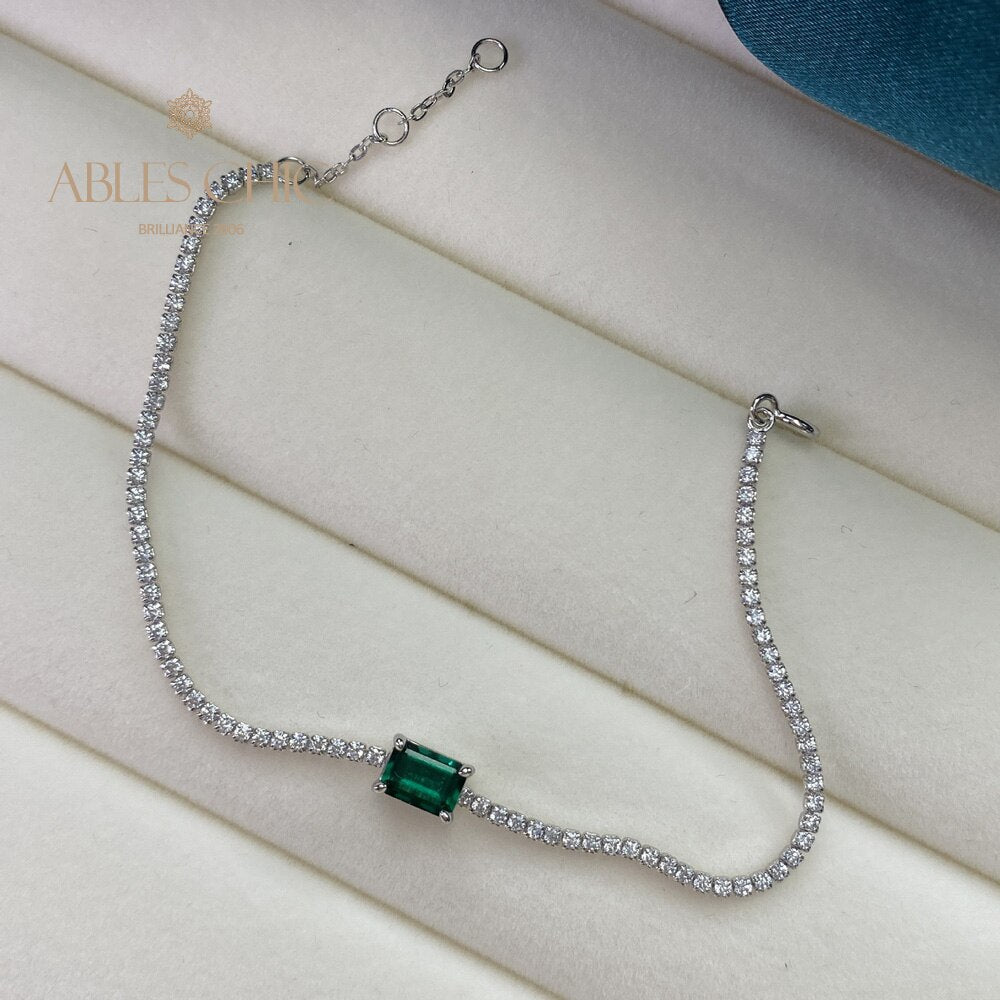 Lab Emerald Solitaire Bling Bracelet B0826