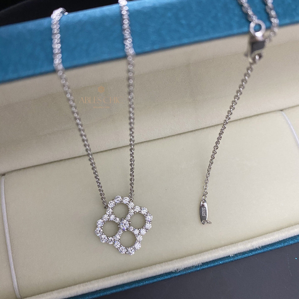 Celtic Clover Iconic Necklace P0754