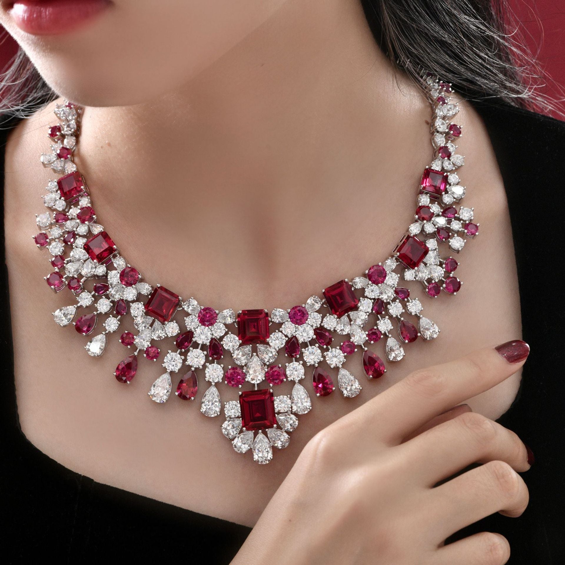 Emerald Chanderlier Brides Necklace P0633