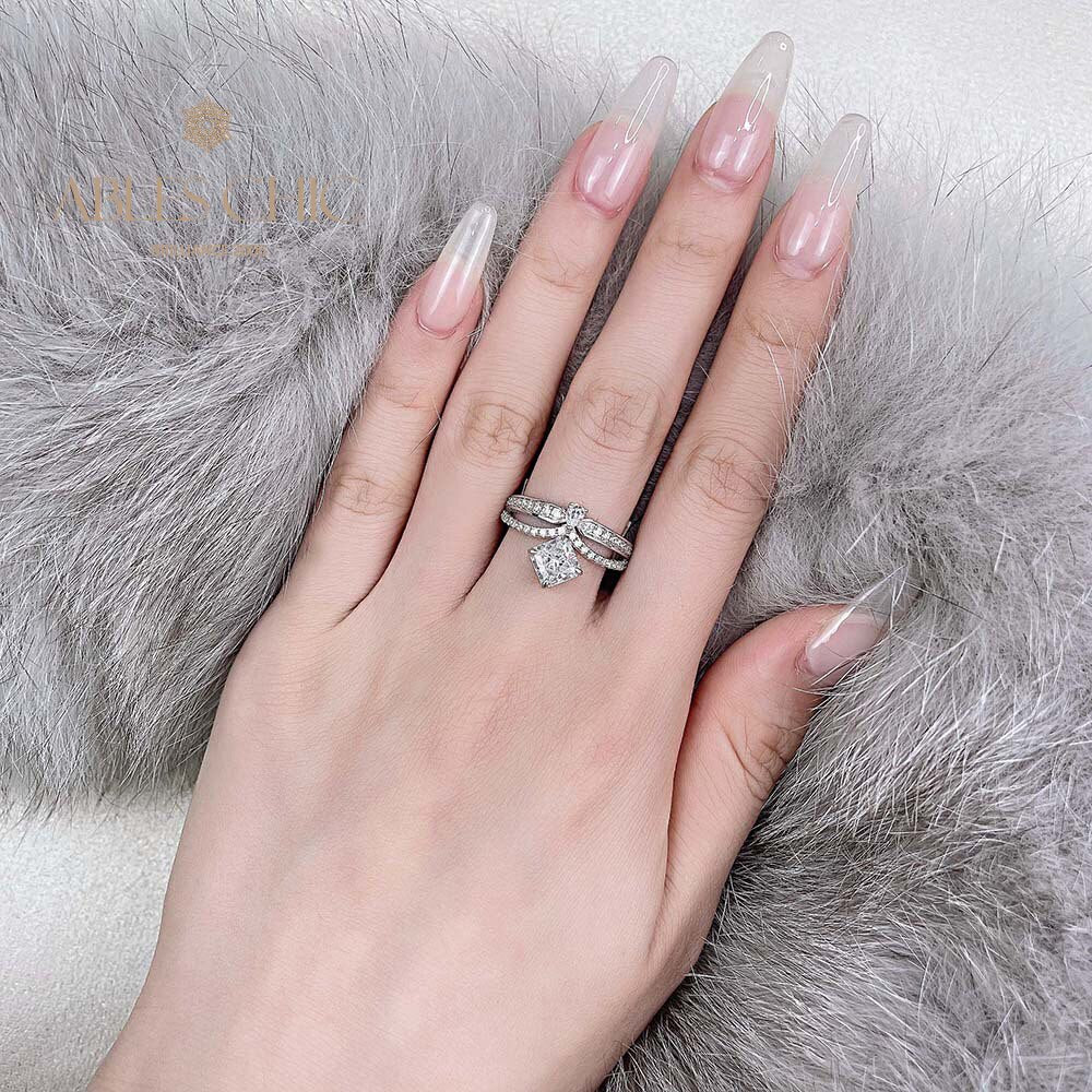 Elegant Crown Engagement Ring R1524