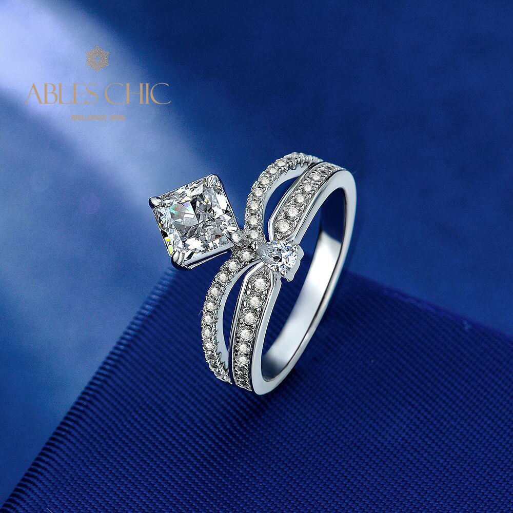 Elegant Crown Engagement Ring R1524