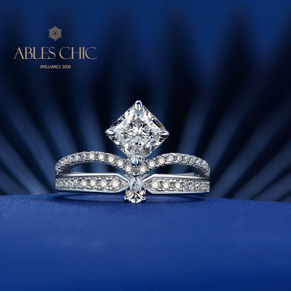 Elegant Crown Engagement Ring R1524