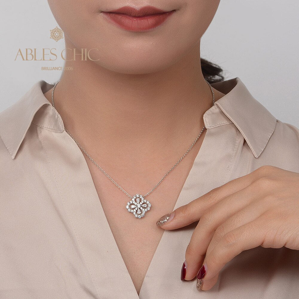 Beryl Clover Pendant P0682