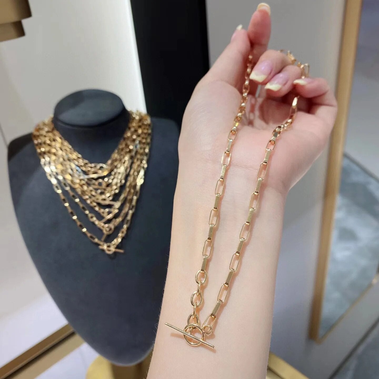 Thick Elongated Chain Necklace