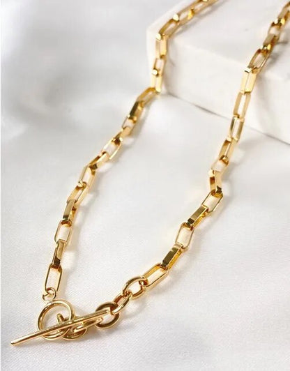 Thick Elongated Chain Necklace