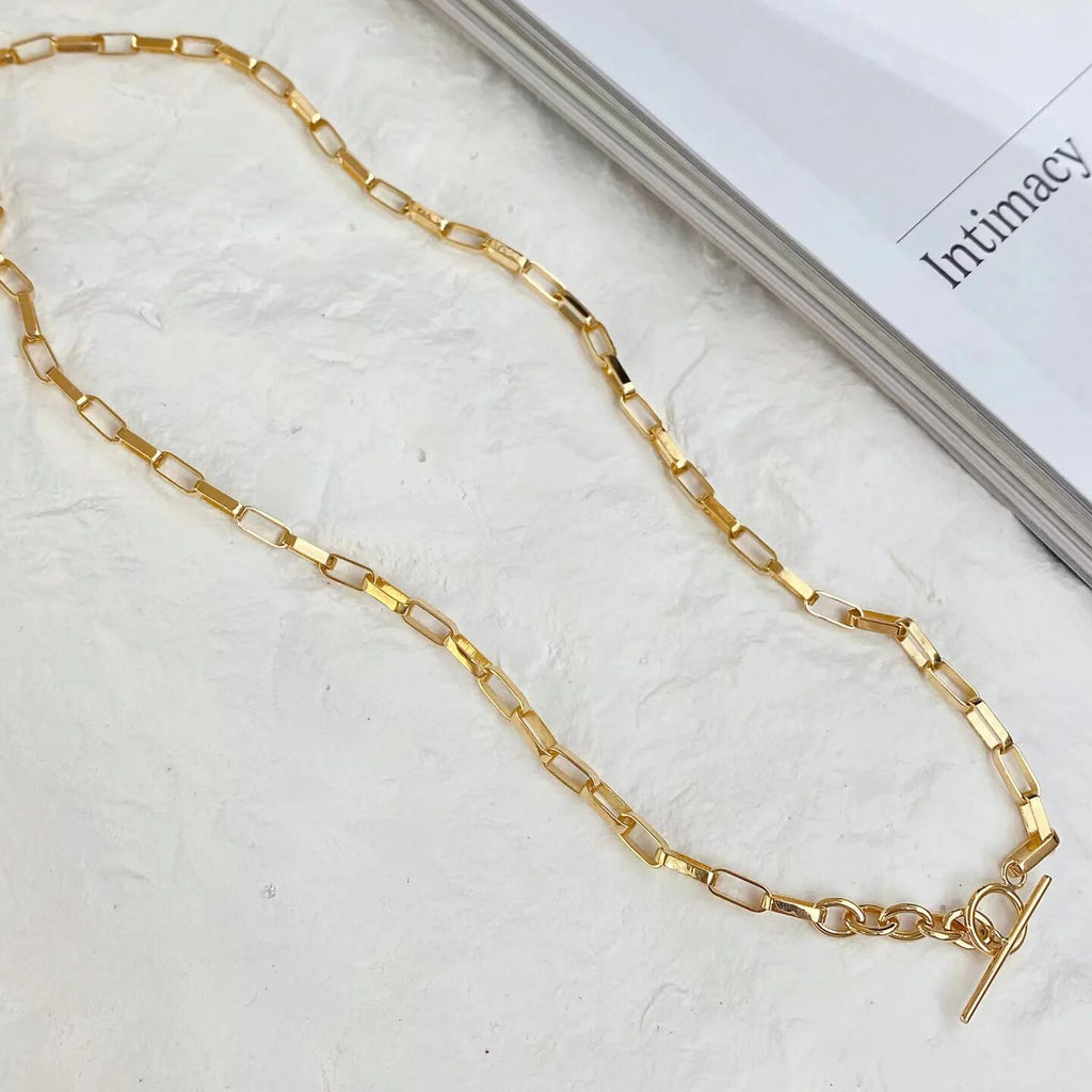 Thick Elongated Chain Necklace
