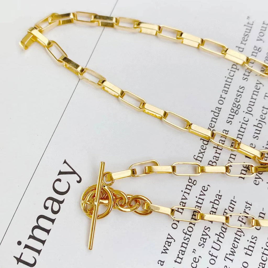 Thick Elongated Chain Necklace