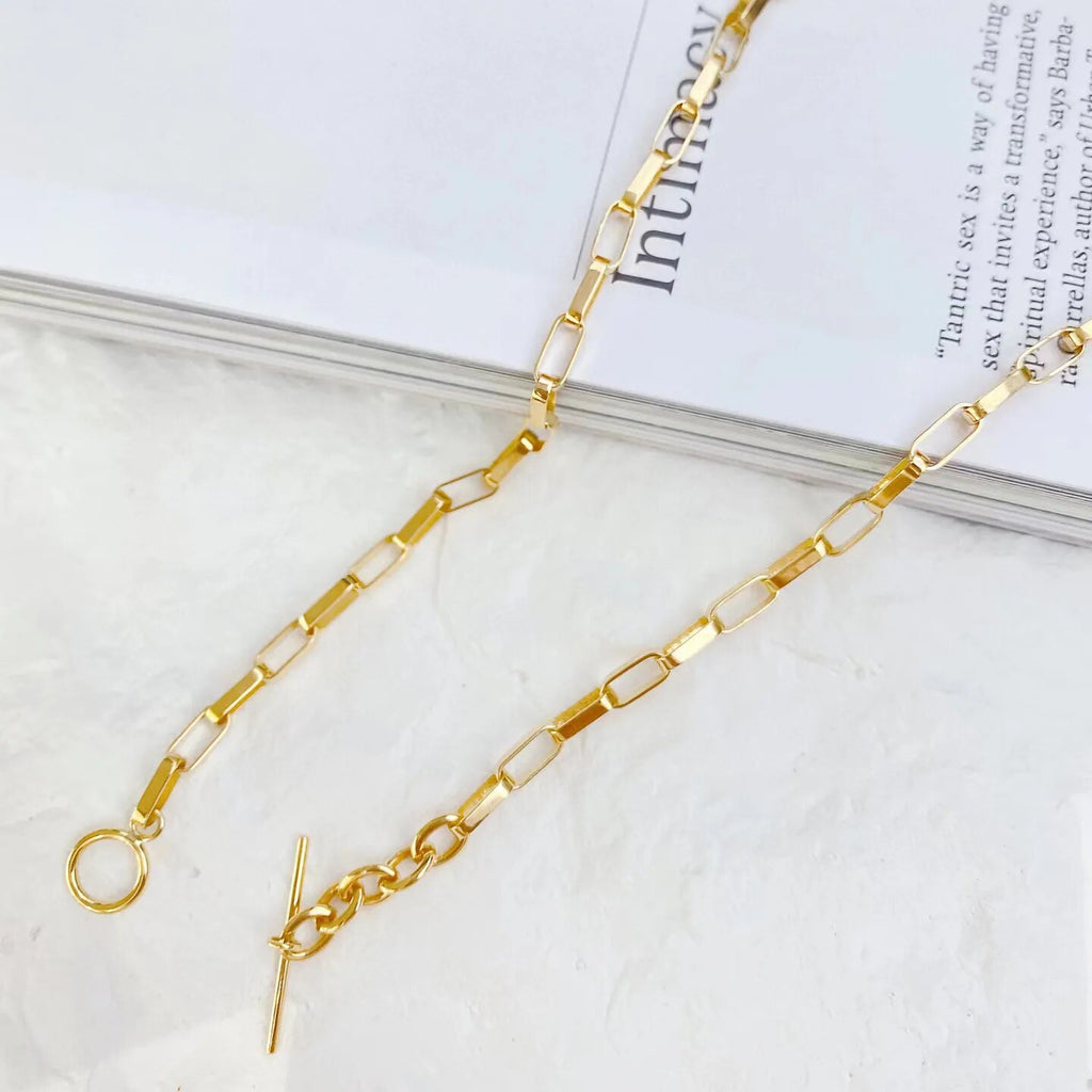 Thick Elongated Chain Necklace
