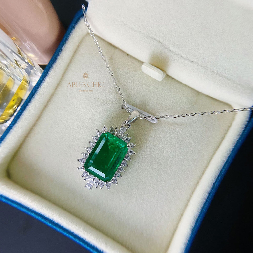 Lab Emerald Royal Necklace B0337