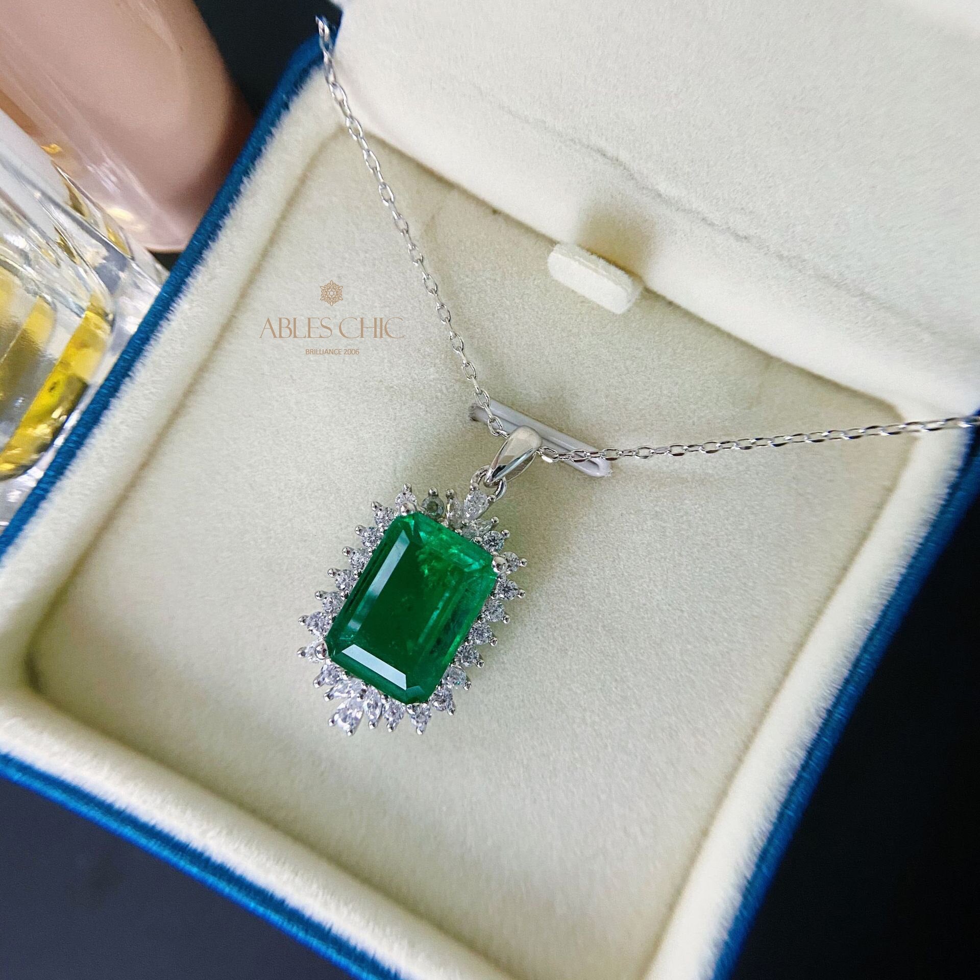 Lab Emerald Royal Necklace B0337