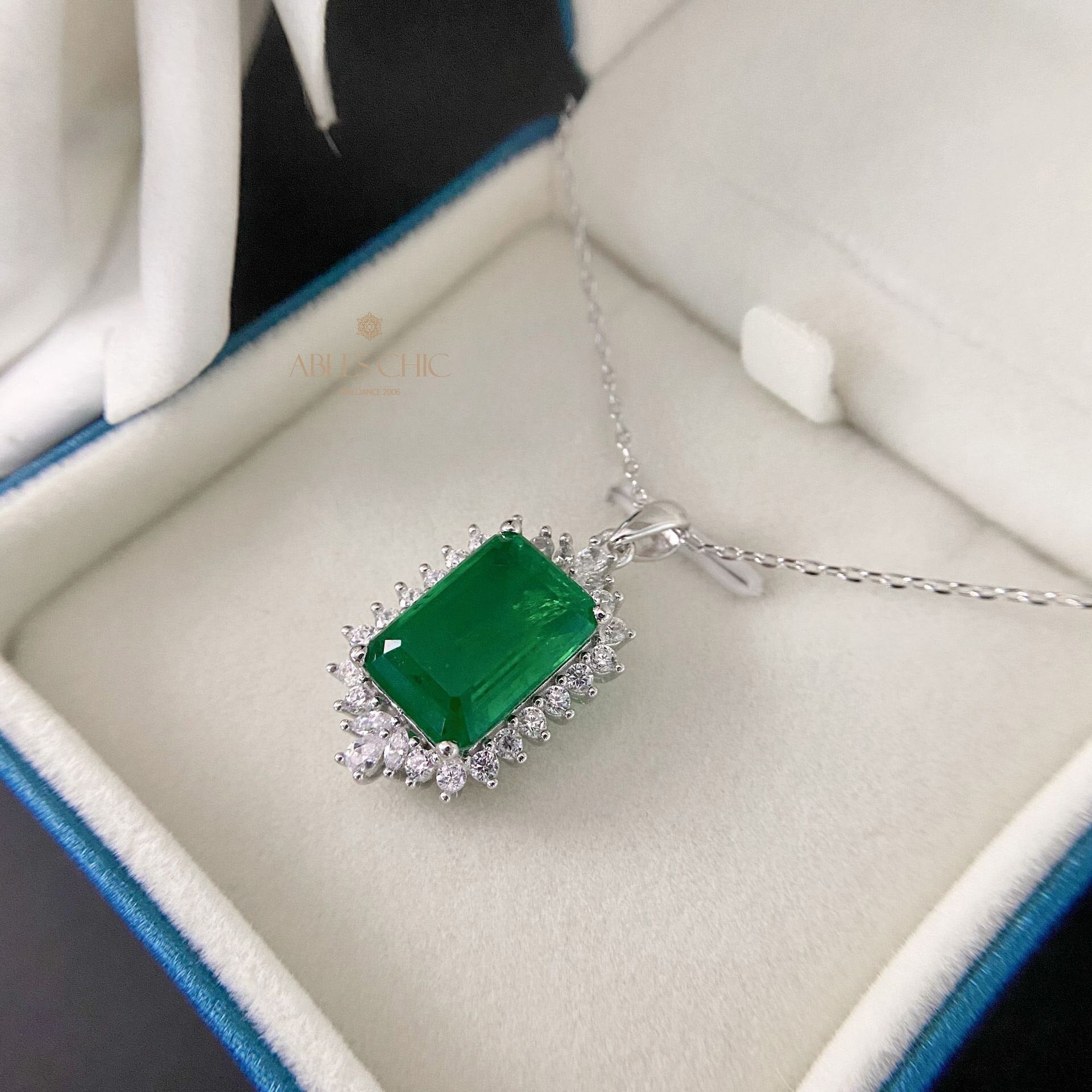 Lab Emerald Royal Necklace B0337