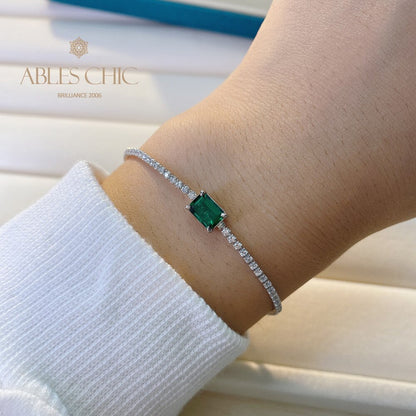 Lab Emerald Solitaire Bling Bracelet B0826