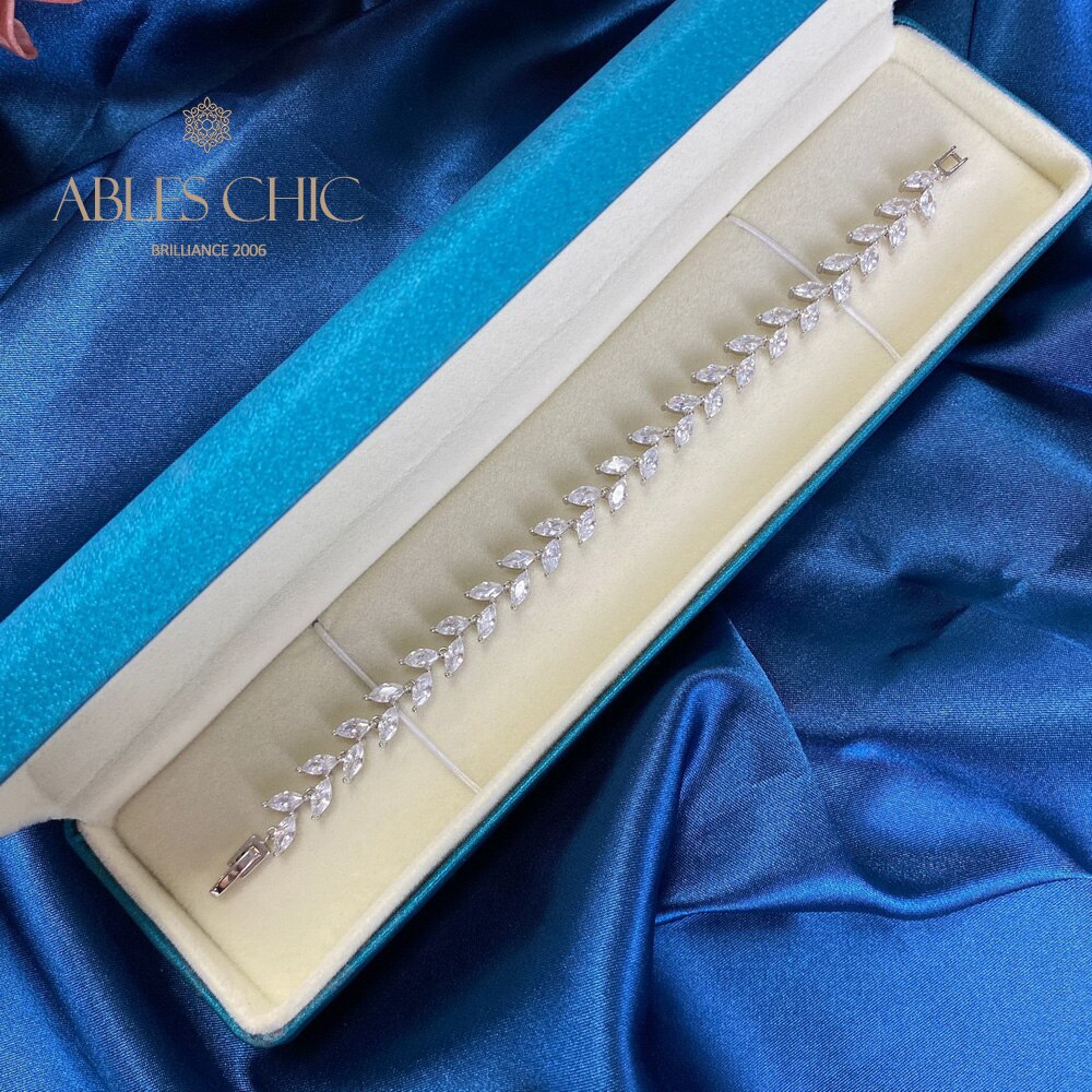 Marquise Leaf Bracelet B0827