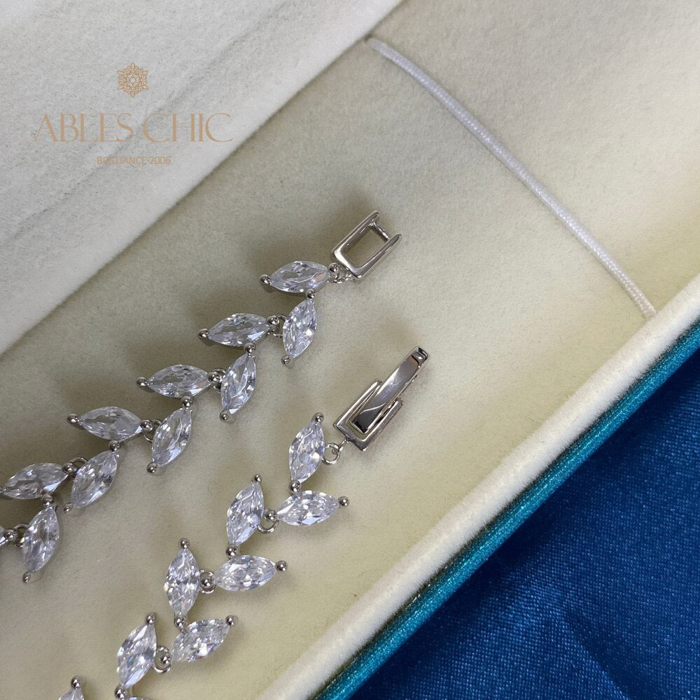 Marquise Leaf Bracelet B0827