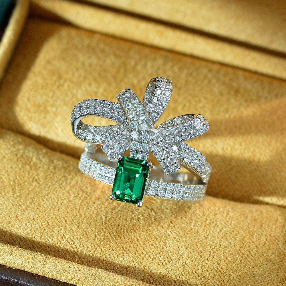 Solitaire Emerald Butterfly Ring R1770
