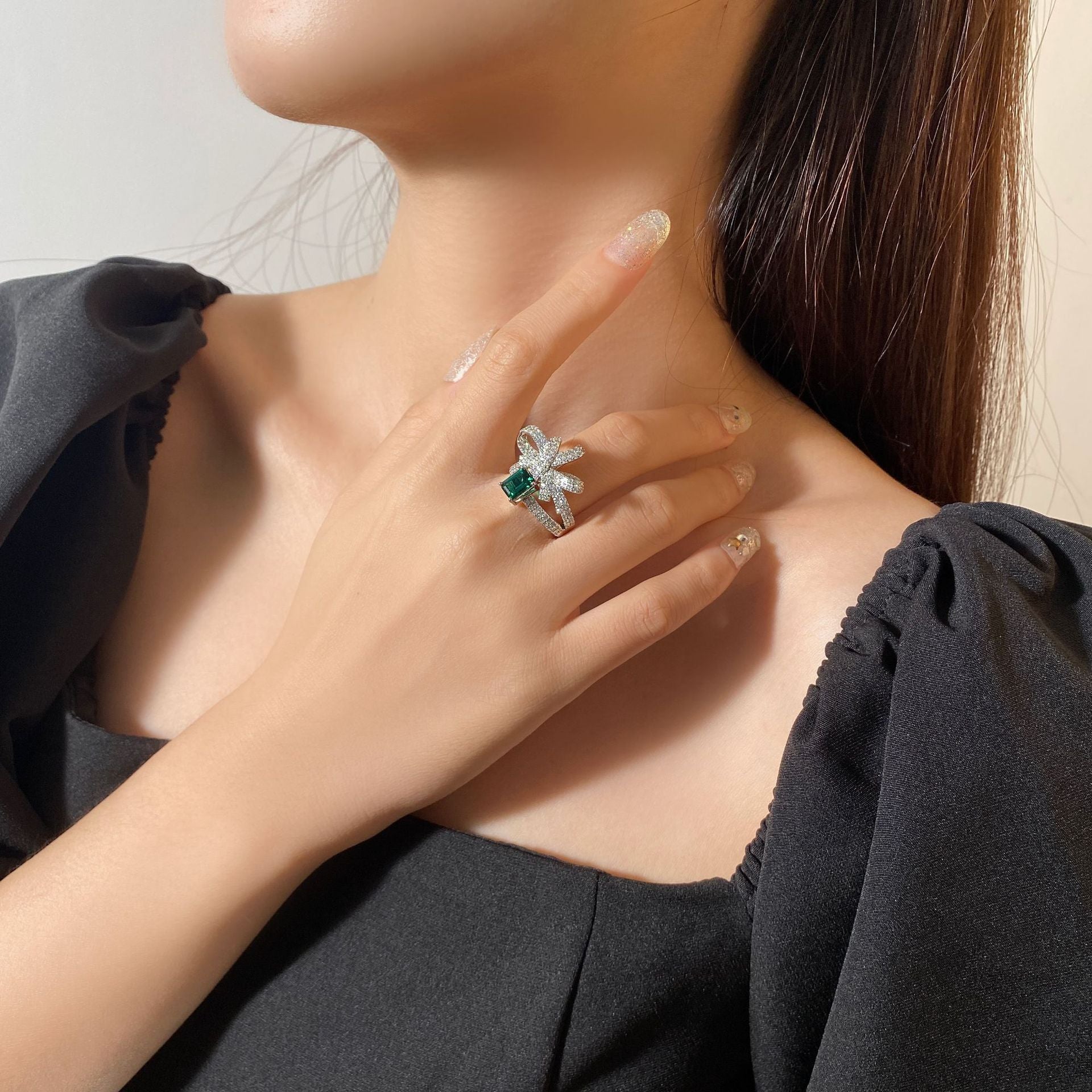 Solitaire Emerald Butterfly Ring R1770