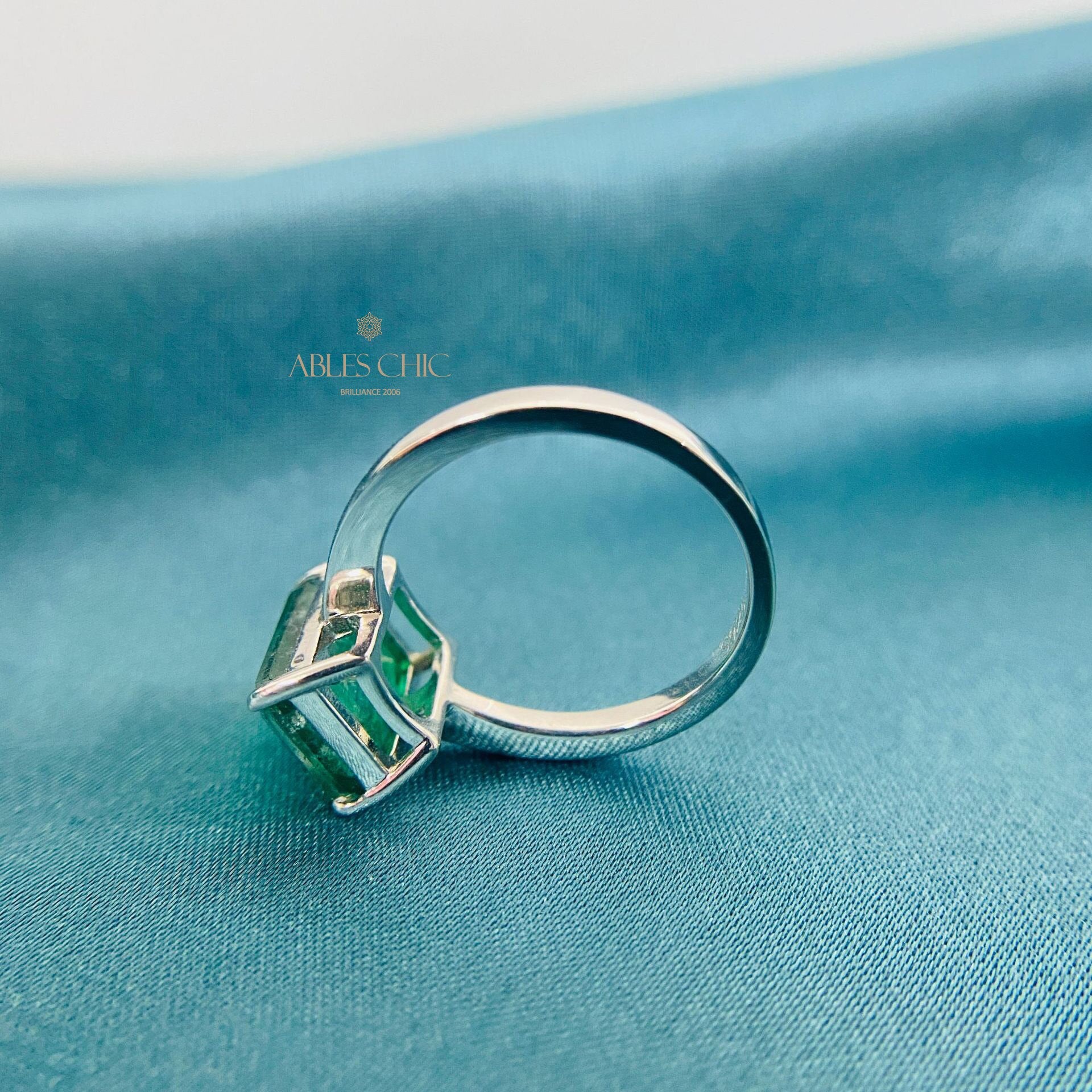 Emerald Bridal Ring R0881