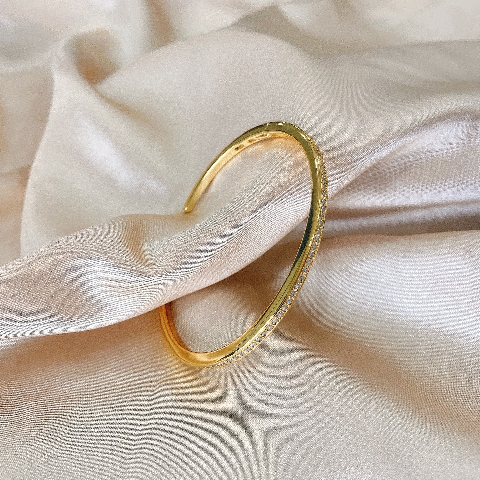 Paved Narrow Open Bangle B0880