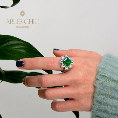 Lab Emerald Flower Ring R0883