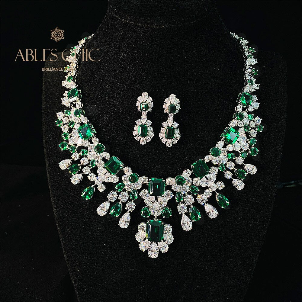 Emerald Chanderlier Brides Necklace P0633