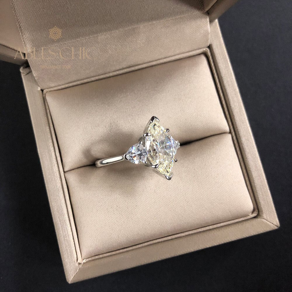 Diamond 3 Stone Promise Ring R0313